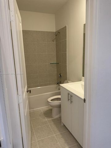 2893 SE 25th Rd, Homestead, FL 33035