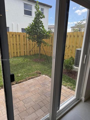 2893 SE 25th Rd, Homestead, FL 33035