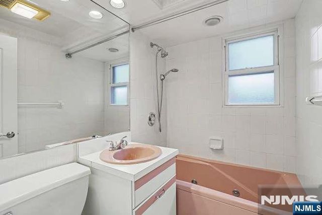118 Gilbert Avenue, Elmwood Park, NJ 07407