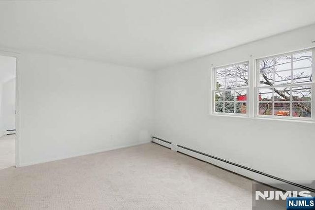 118 Gilbert Avenue, Elmwood Park, NJ 07407