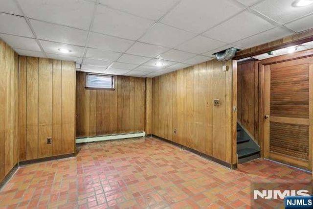 118 Gilbert Avenue, Elmwood Park, NJ 07407