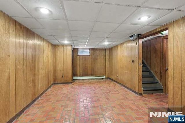 118 Gilbert Avenue, Elmwood Park, NJ 07407