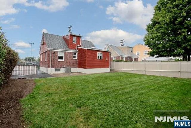 118 Gilbert Avenue, Elmwood Park, NJ 07407