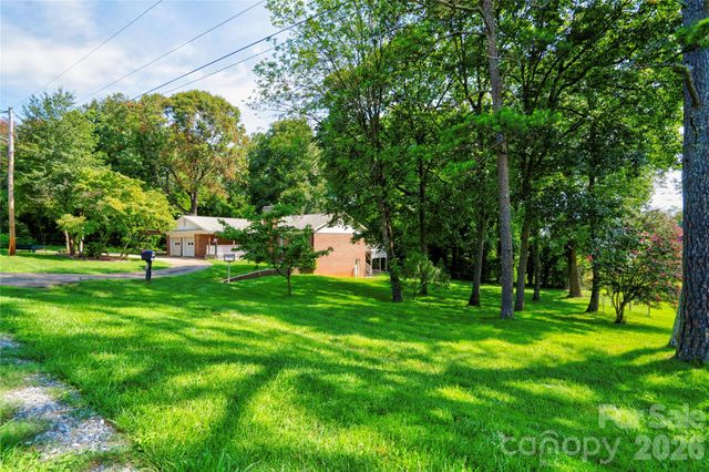 1208 N Piedmont Avenue, Kings Mountain, NC 28086