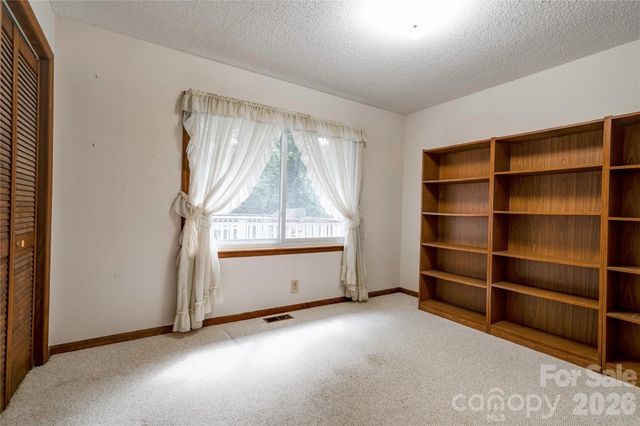 1208 N Piedmont Avenue, Kings Mountain, NC 28086