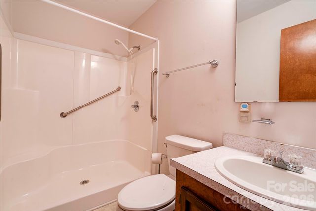 1208 N Piedmont Avenue, Kings Mountain, NC 28086