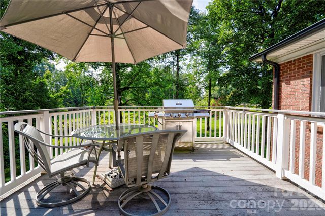 1208 N Piedmont Avenue, Kings Mountain, NC 28086