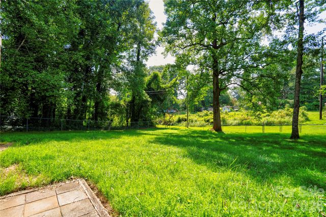 1208 N Piedmont Avenue, Kings Mountain, NC 28086