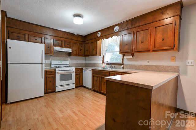 1208 N Piedmont Avenue, Kings Mountain, NC 28086