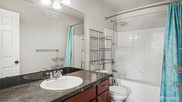 16102 77th Avenue E, Puyallup, WA 98375