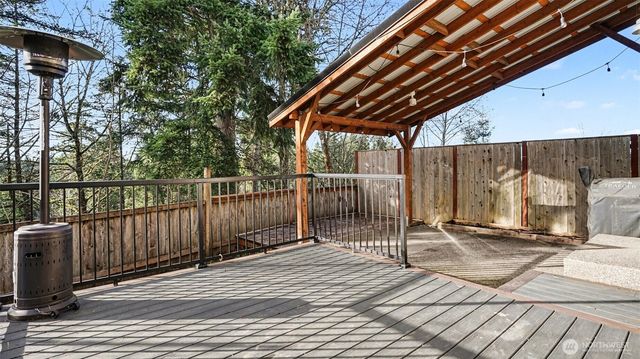 16102 77th Avenue E, Puyallup, WA 98375