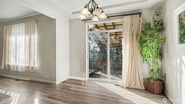 16102 77th Avenue E, Puyallup, WA 98375