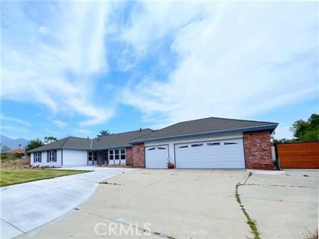 3518 N Mills Avenue, Claremont, CA 91711