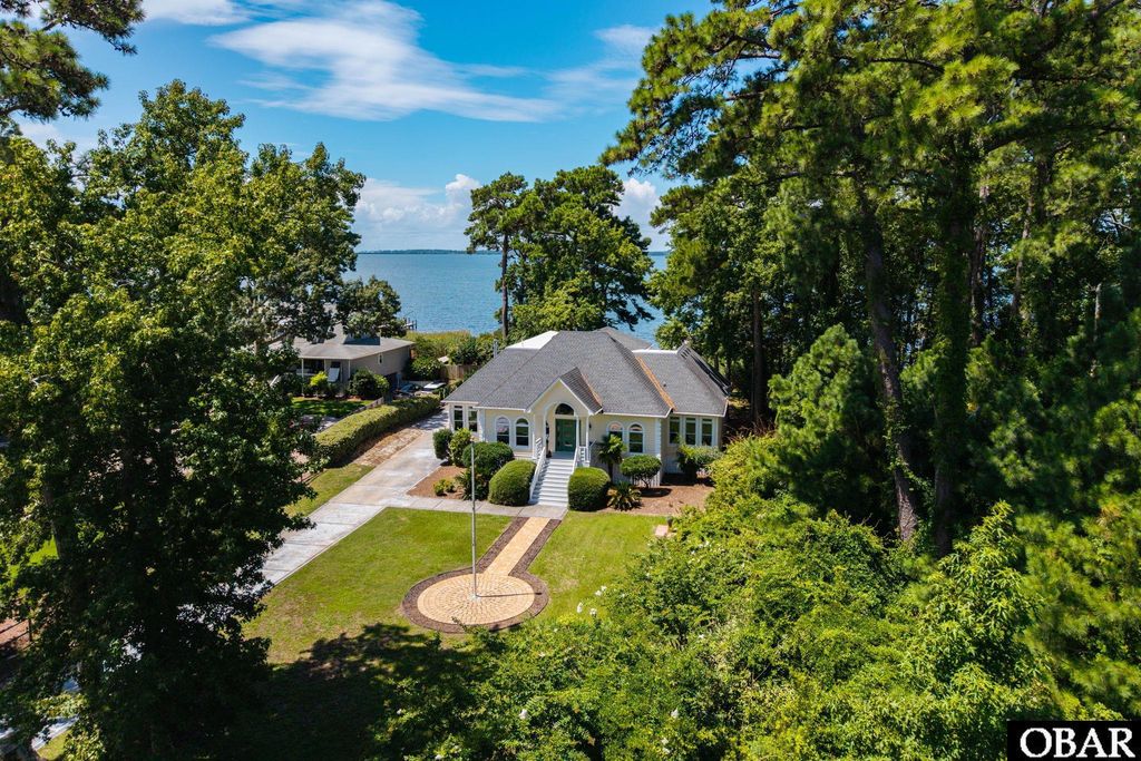 Image 4 of property listing at 3032 Martins Point Road Lot 40, Kitty Hawk, NC 27949