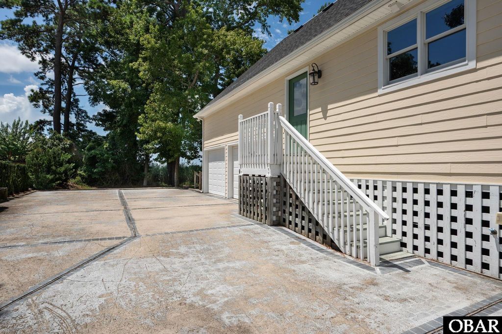 Image 56 of property listing at 3032 Martins Point Road Lot 40, Kitty Hawk, NC 27949