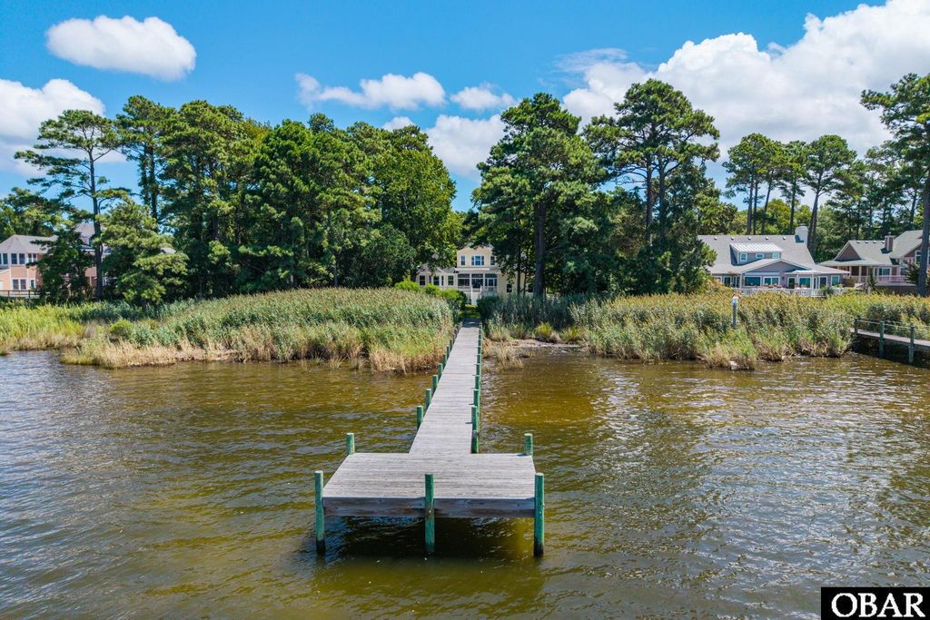 Image 7 of property listing at 3032 Martins Point Road Lot 40, Kitty Hawk, NC 27949