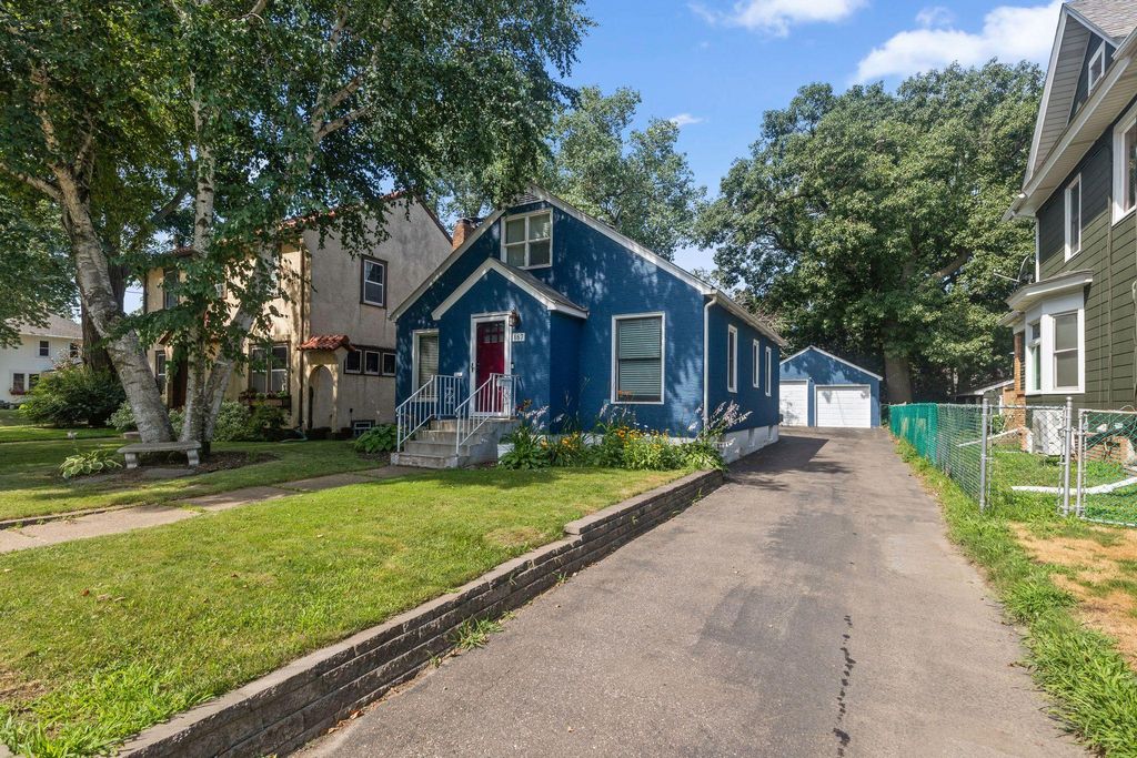 867 Delaware Avenue, Saint Paul, MN 55107