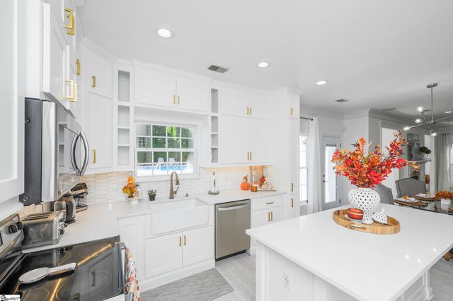 604 Buttermilk Court, Simpsonville, SC 29681