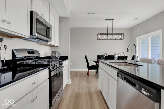 7591 Marin Parkway, Cumberland, IN 46229