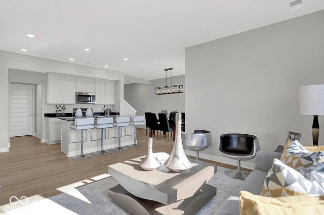 7591 Marin Parkway, Cumberland, IN 46229