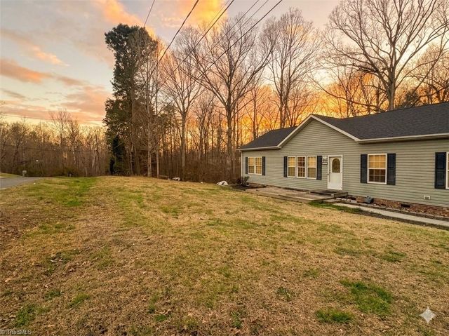 3233 Alamo Drive, Trinity, NC 27370