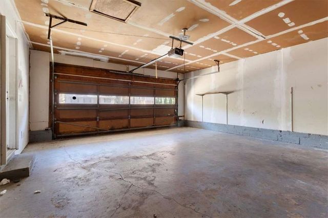 1999 Lindsey Lane, Decatur, GA 30035