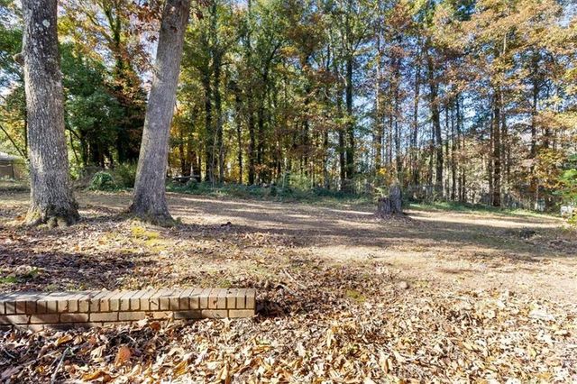 1999 Lindsey Lane, Decatur, GA 30035