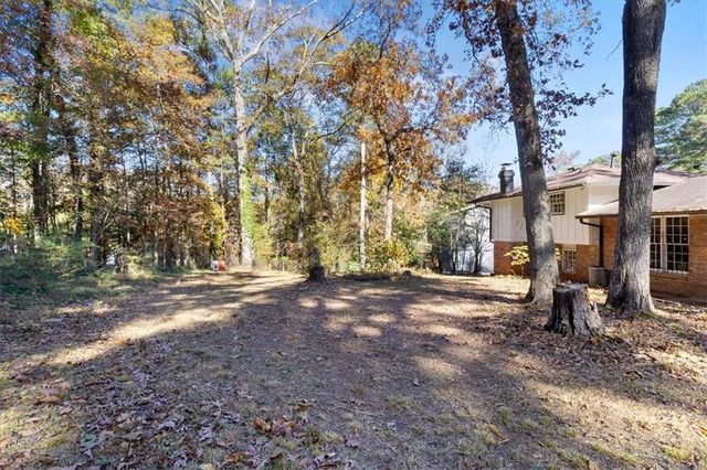 1999 Lindsey Lane, Decatur, GA 30035