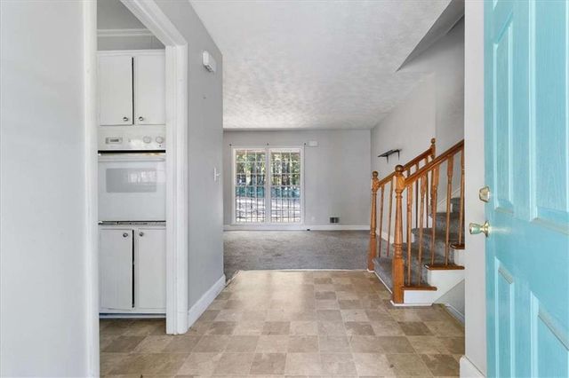 1999 Lindsey Lane, Decatur, GA 30035