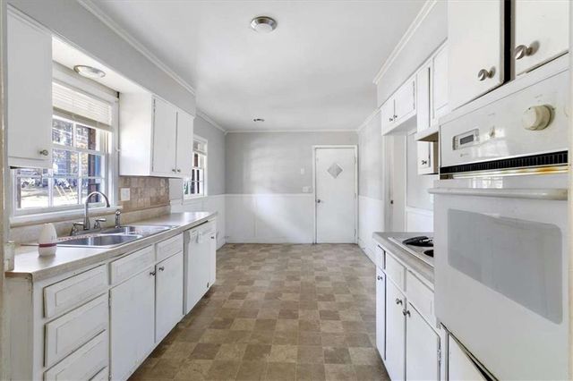 1999 Lindsey Lane, Decatur, GA 30035