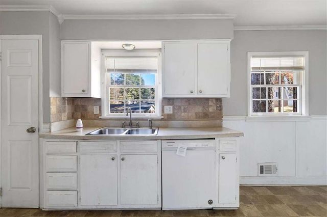 1999 Lindsey Lane, Decatur, GA 30035