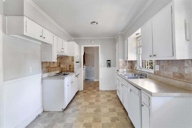 1999 Lindsey Lane, Decatur, GA 30035