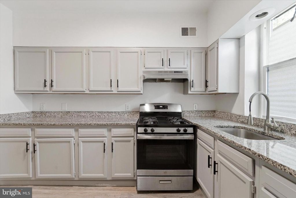 4940 W STILES ST, Philadelphia, PA 19131