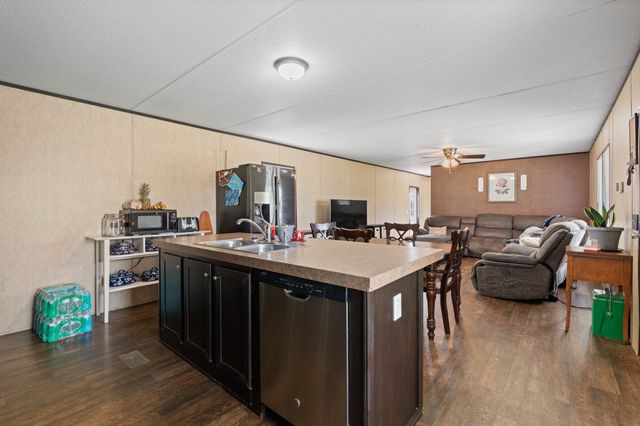 2510 Redwood Circle, Burleson, TX 76028