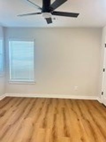 550 Cosmos Street, Centerton, AR 72719