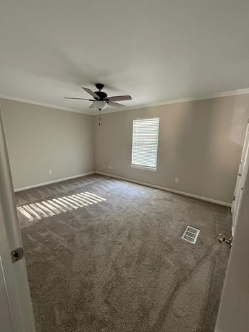 2 Kelly Ct., Longview, TX 75605