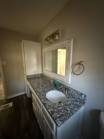 2 Kelly Ct., Longview, TX 75605