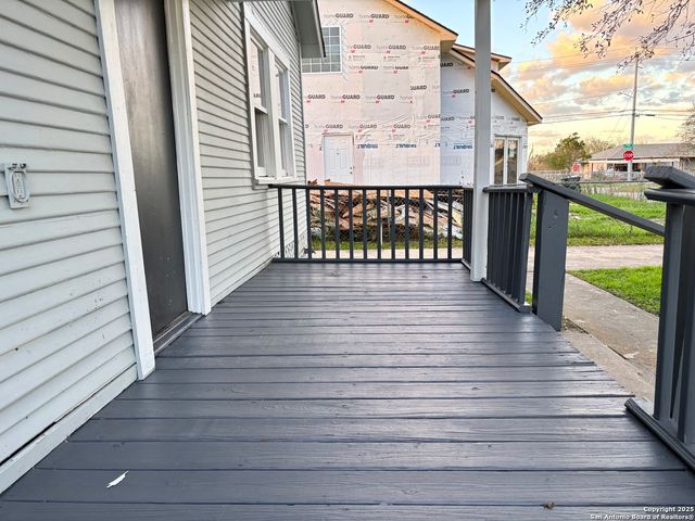 1316 N Olive, Seguin, TX 78155