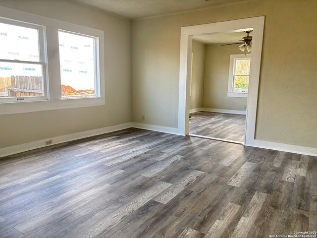 1316 N Olive, Seguin, TX 78155