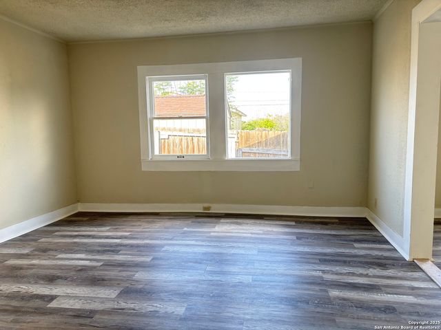 1316 N Olive, Seguin, TX 78155