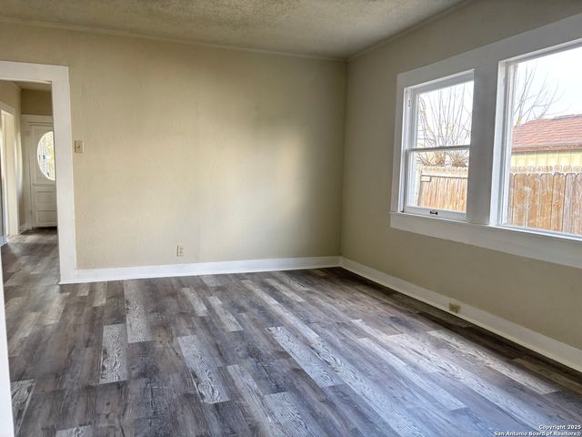 1316 N Olive, Seguin, TX 78155