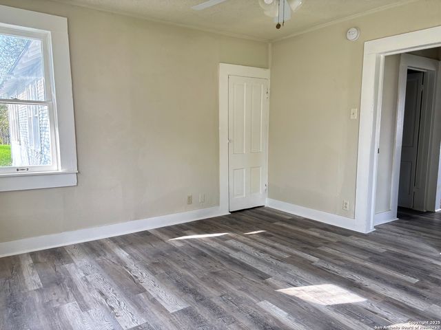 1316 N Olive, Seguin, TX 78155