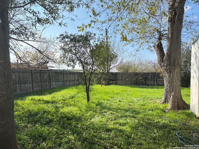 1316 N Olive, Seguin, TX 78155