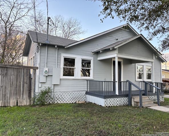 1316 N Olive, Seguin, TX 78155