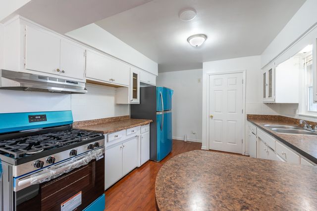 16426 Shirley Court, South Holland, IL 60473