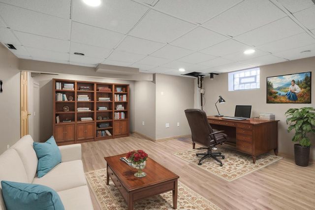 3500 Abbott Avenue N, Robbinsdale, MN 55422