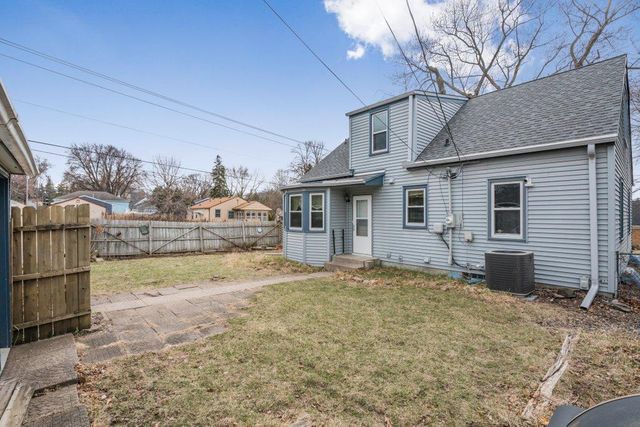 3500 Abbott Avenue N, Robbinsdale, MN 55422