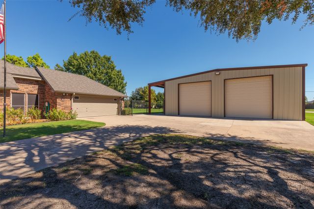 2225 The Crossings Drive, Lowry Crossing, TX 75069