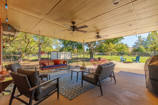 2225 The Crossings Drive, Lowry Crossing, TX 75069