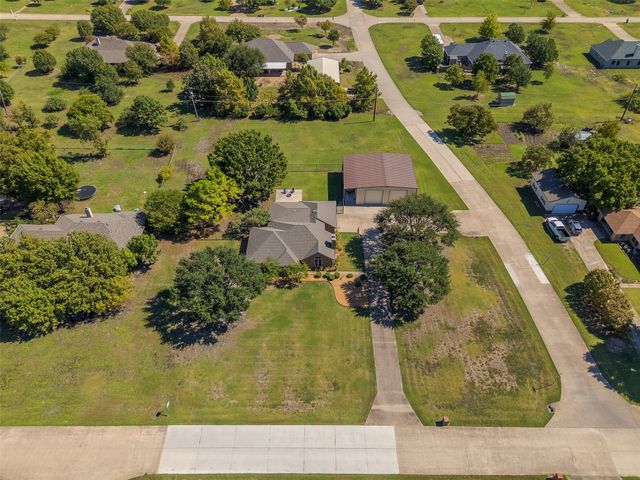 2225 The Crossings Drive, Lowry Crossing, TX 75069
